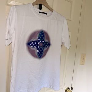 Louis Vuitton tee